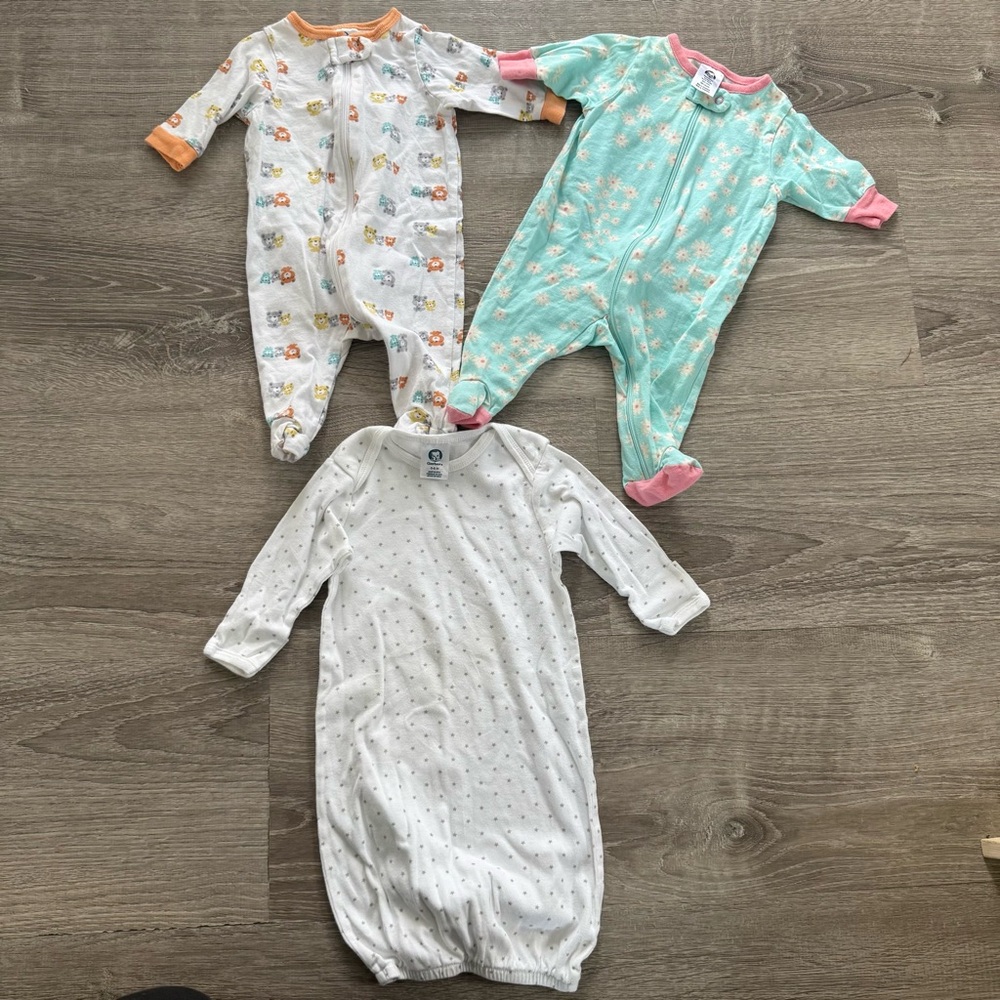 Baby Girls' Sleepwear Bundle - sizes Newborn and 0-6 months